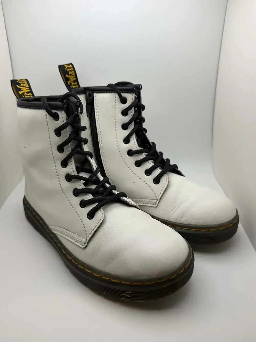 Dr. Martens Zavala White Leather Lace-Up Combat Boots Kids Size 2 US
